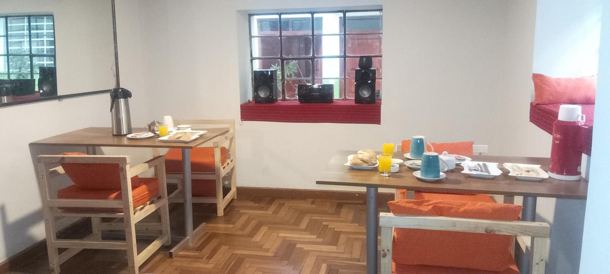 Tupac Yupanqui House Acomodação com café da manhã  *